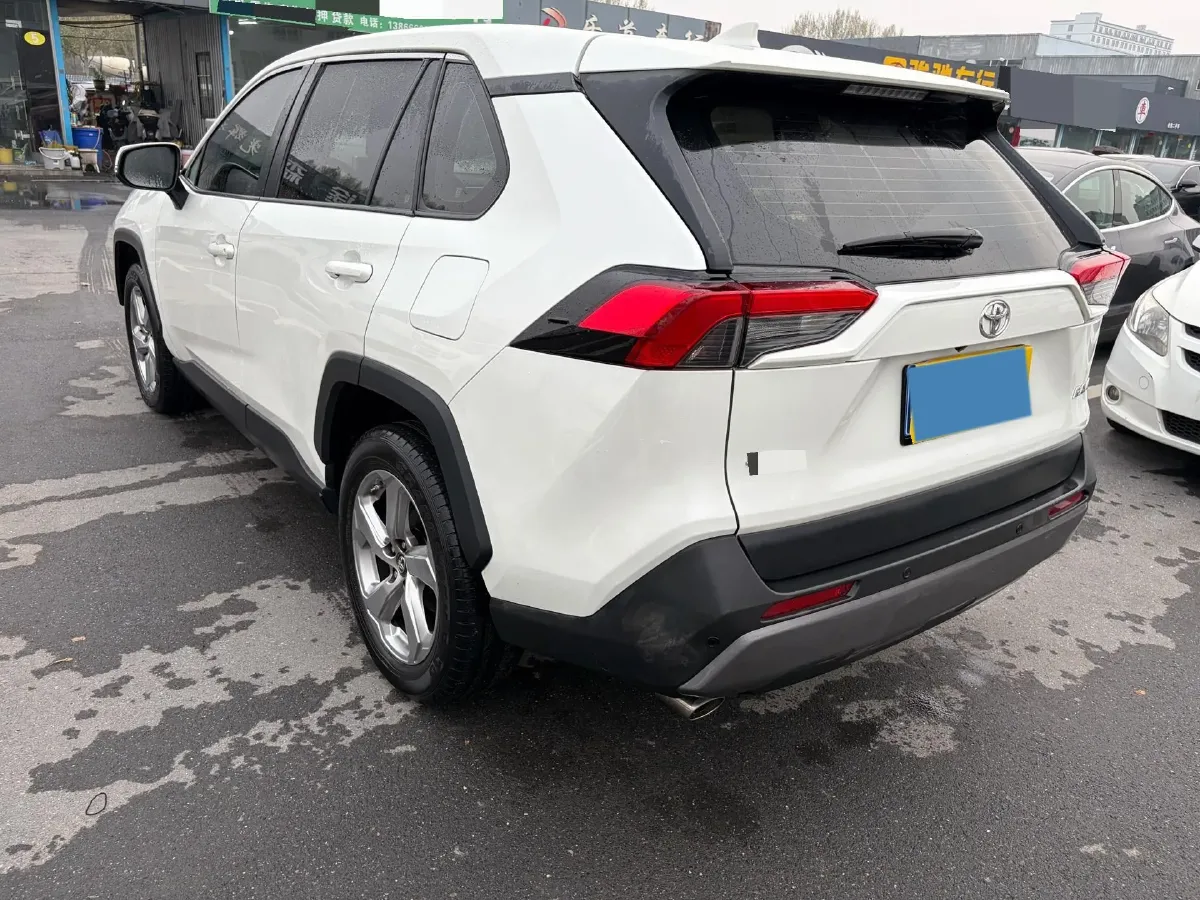 2020 Toyota RAV4 2.0L 171HP L4 CVT,autocango,china used car exporter,china ev exporter,chinese used car exporter,chinese used ev exporter