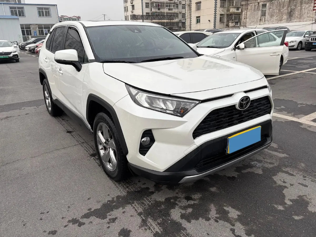 2020 Toyota RAV4 2.0L 171HP L4 CVT,autocango,china used car exporter,china ev exporter,chinese used car exporter,chinese used ev exporter