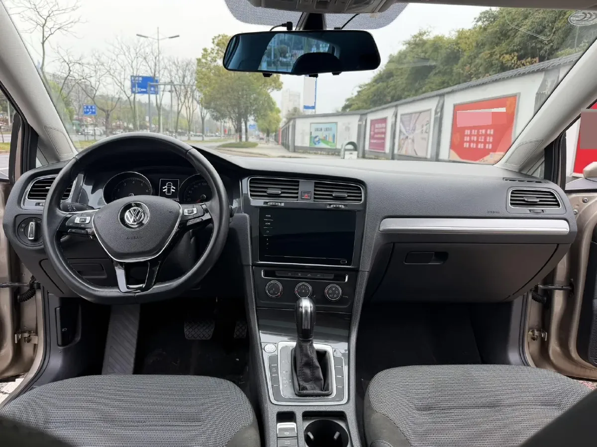 2020 Volkswagen Golf 1.4T 150HP L4 7DCT,autocango,china used car exporter,china ev exporter,chinese used car exporter,chinese used ev exporter