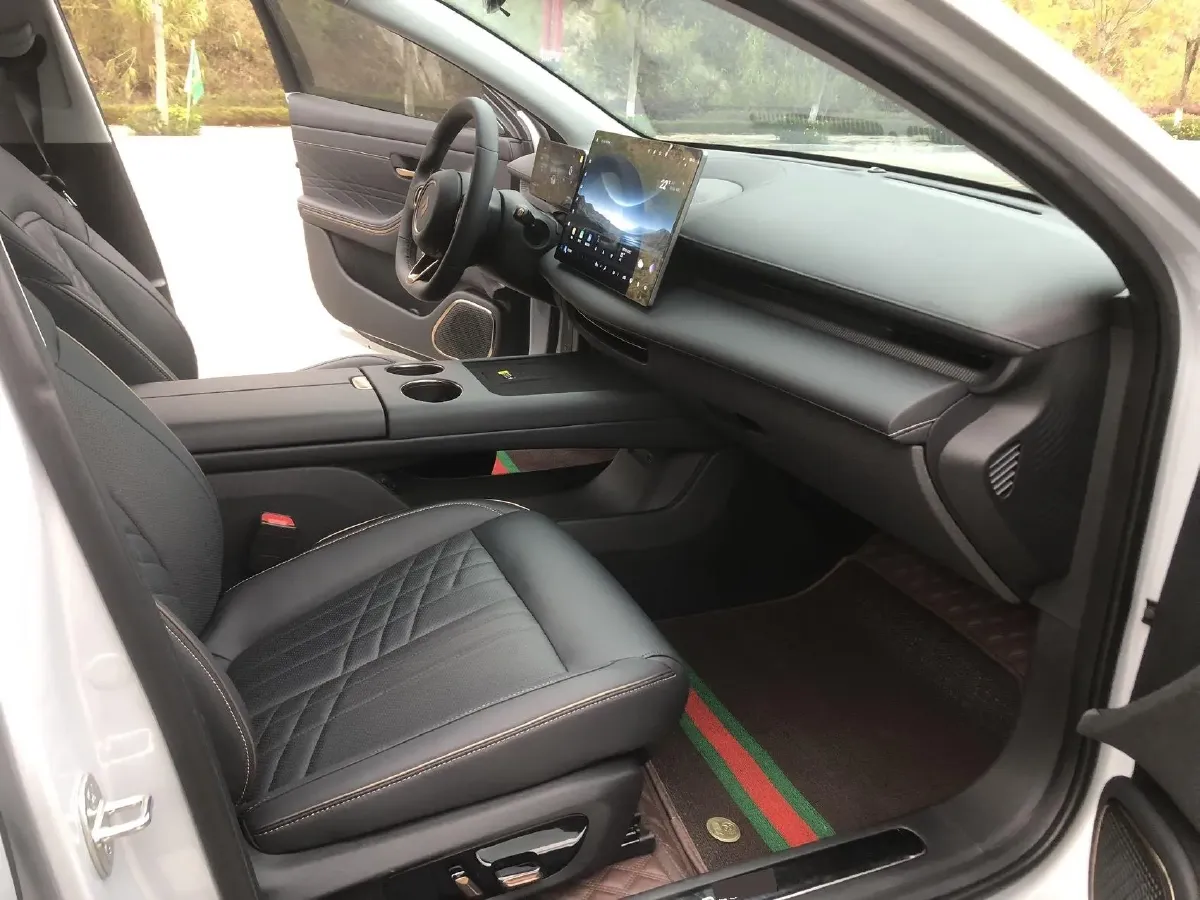 2025 BaoJun XiangJing BEV,autocango,china used car exporter,china ev exporter,chinese used car exporter,chinese used ev exporter