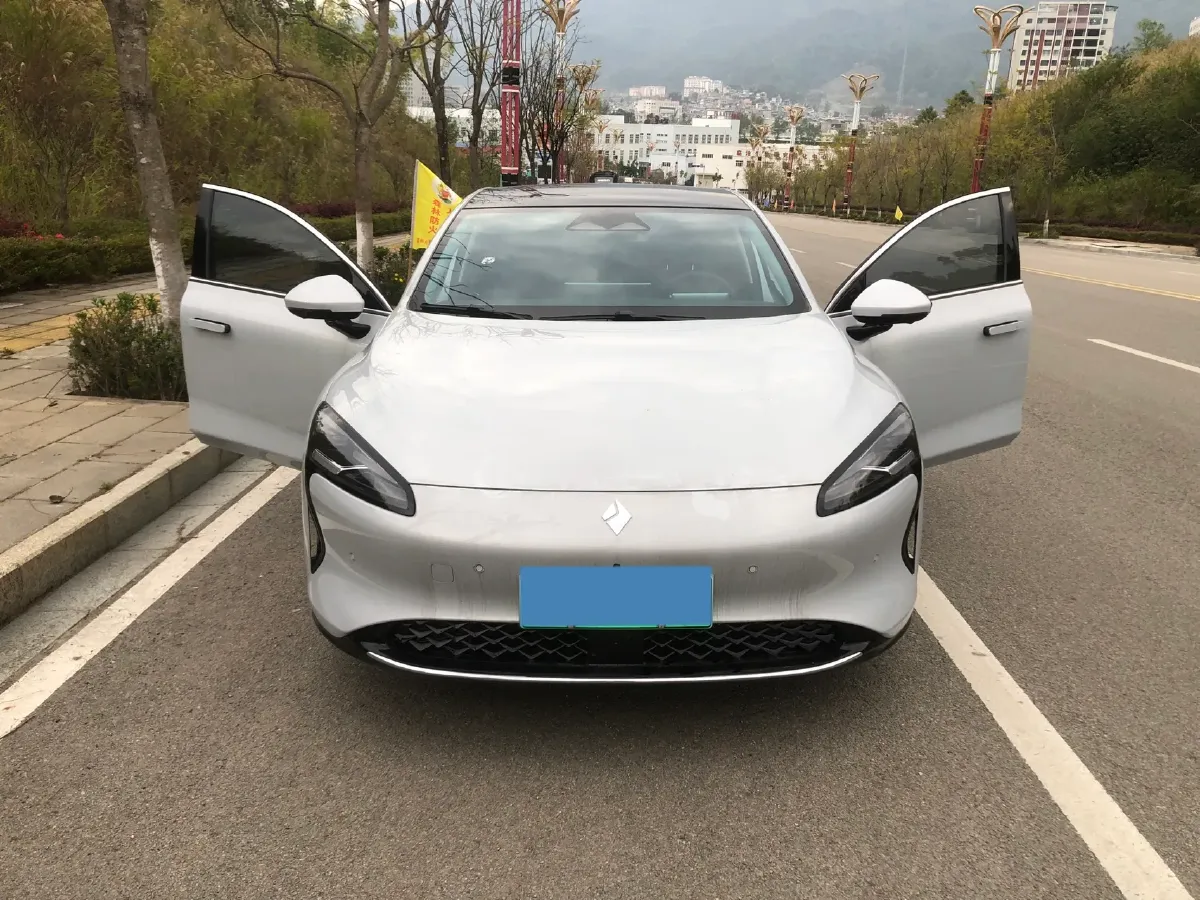 2025 BaoJun XiangJing BEV,autocango,china used car exporter,china ev exporter,chinese used car exporter,chinese used ev exporter