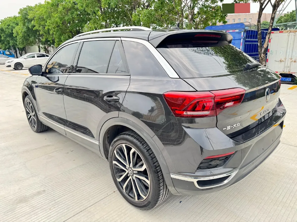 2022 Volkswagen T-Roc 1.4T 150HP L4 7DCT,autocango,china used car exporter,china ev exporter,chinese used car exporter,chinese used ev exporter