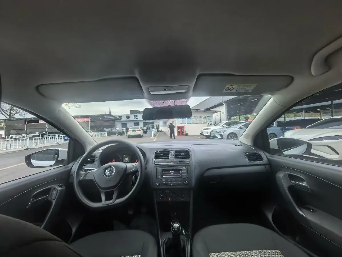 2016 Volkswagen Polo 1.4L 90HP L4 5MT,autocango,china used car exporter,china ev exporter,chinese used car exporter,chinese used ev exporter