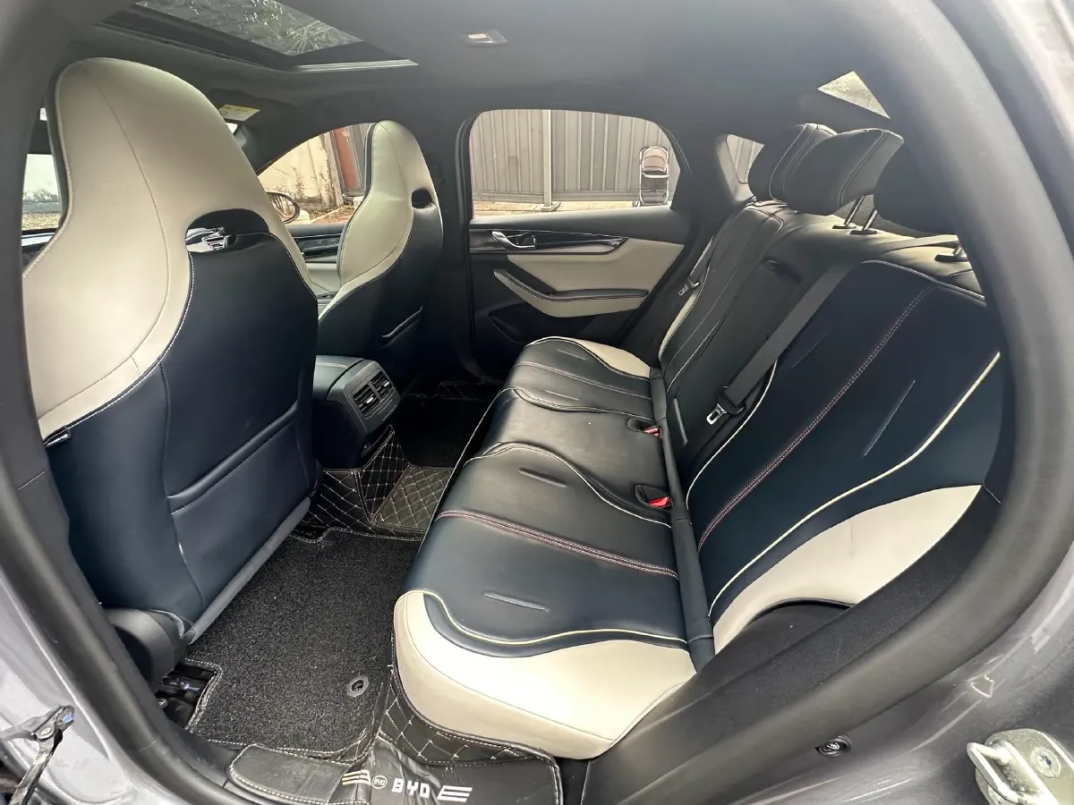 2021 Haval F7 1.5T 169HP L4 7DCT,autocango,china used car exporter,china ev exporter,chinese used car exporter,chinese used ev exporter