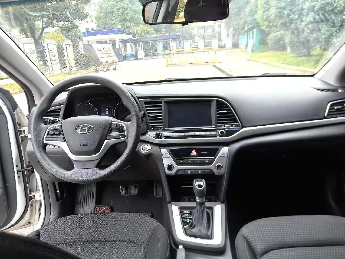 2016 Hyundai Elantra 1.6L 130HP L4 6AT,autocango,china used car exporter,china ev exporter,chinese used car exporter,chinese used ev exporter