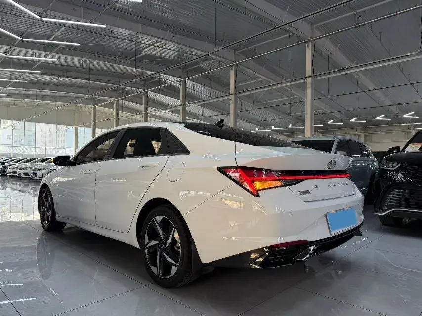 2021 Hyundai Elantra 1.5L 115HP L4 CVT,autocango,china used car exporter,china ev exporter,chinese used car exporter,chinese used ev exporter
