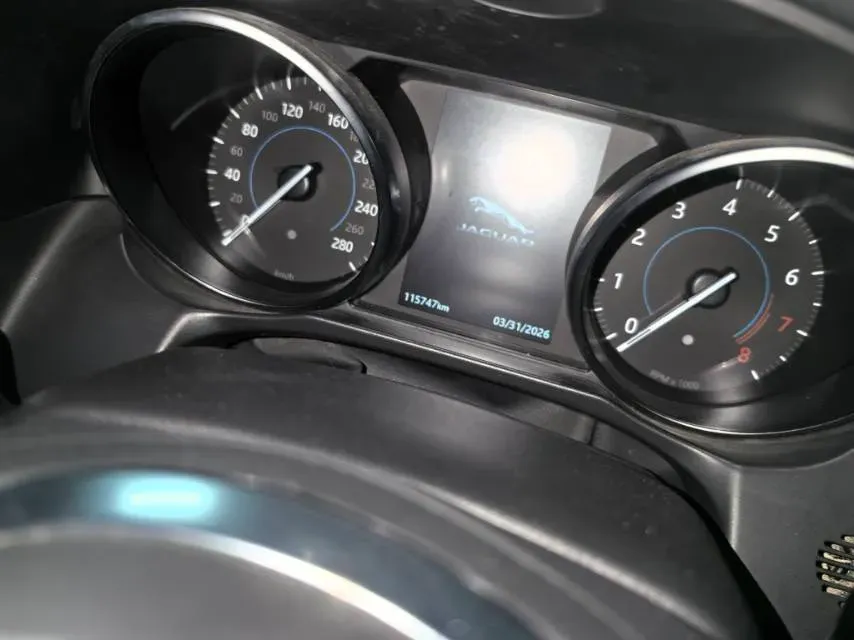 2020 Jaguar XFL 2.0T 200HP L4 8AT,autocango,china used car exporter,china ev exporter,chinese used car exporter,chinese used ev exporter