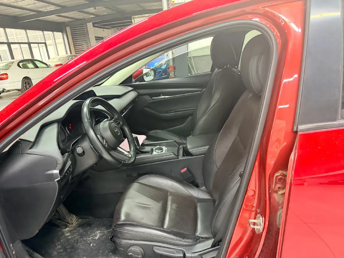 2021 Mazda 3 Axela 2.0L 158HP L4 6AT,autocango,china used car exporter,china ev exporter,chinese used car exporter,chinese used ev exporter