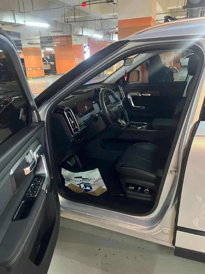 2023 Chery Exploration 06 1.6T 197HP L4 7DCT,autocango,china used car exporter,china ev exporter,chinese used car exporter,chinese used ev exporter