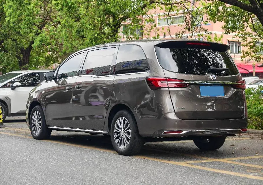 2023 Buick GL8 2.0T 237HP L4 9AT,autocango,china used car exporter,china ev exporter,chinese used car exporter,chinese used ev exporter
