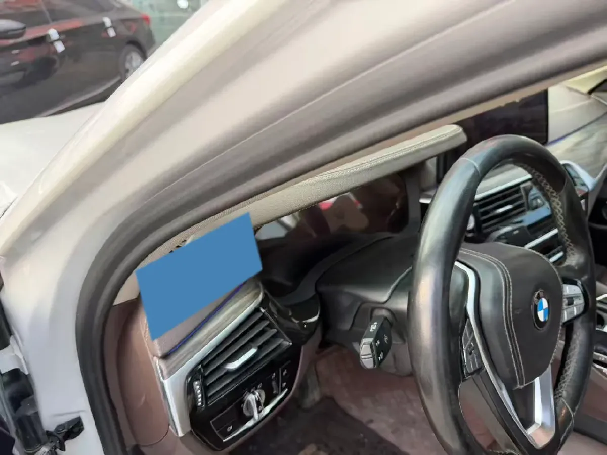 2021 BMW 5 Series 2.0T 252HP L4 8AT,autocango,china used car exporter,china ev exporter,chinese used car exporter,chinese used ev exporter