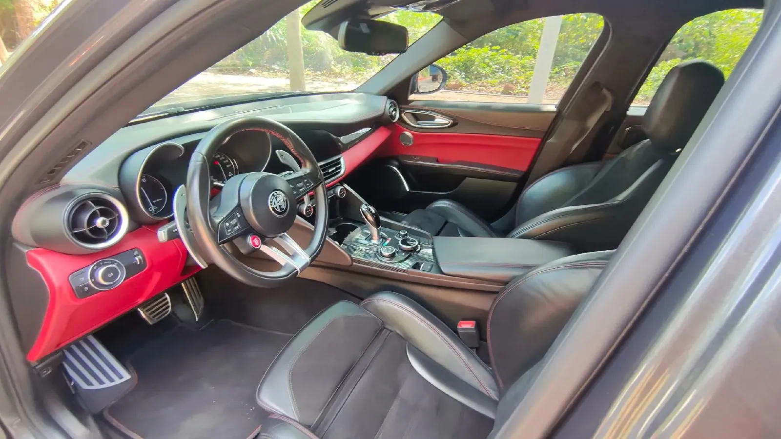 2017 Alfa Romeo Giulia 2.9T 510HP V6 8AT,autocango,china used car exporter,china ev exporter,chinese used car exporter,chinese used ev exporter