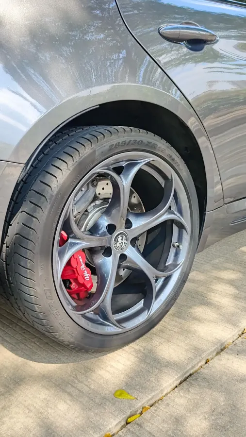 2017 Alfa Romeo Giulia 2.9T 510HP V6 8AT,autocango,china used car exporter,china ev exporter,chinese used car exporter,chinese used ev exporter