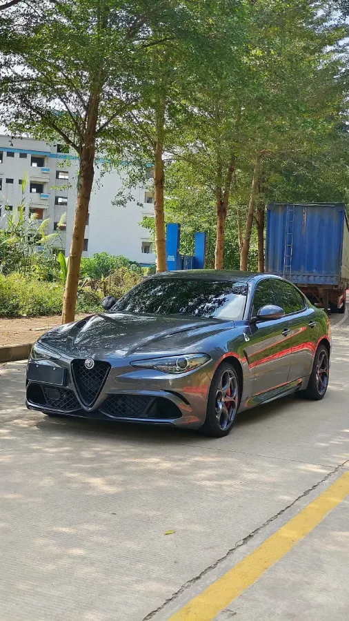 2017 Alfa Romeo Giulia 2.9T 510HP V6 8AT,autocango,china used car exporter,china ev exporter,chinese used car exporter,chinese used ev exporter