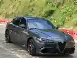 2017 Alfa Romeo Giulia 2.9T 510HP V6 8AT