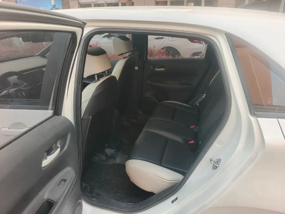 2023 Honda Fit 1.5L 124HP L4 CVT,autocango,china used car exporter,china ev exporter,chinese used car exporter,chinese used ev exporter