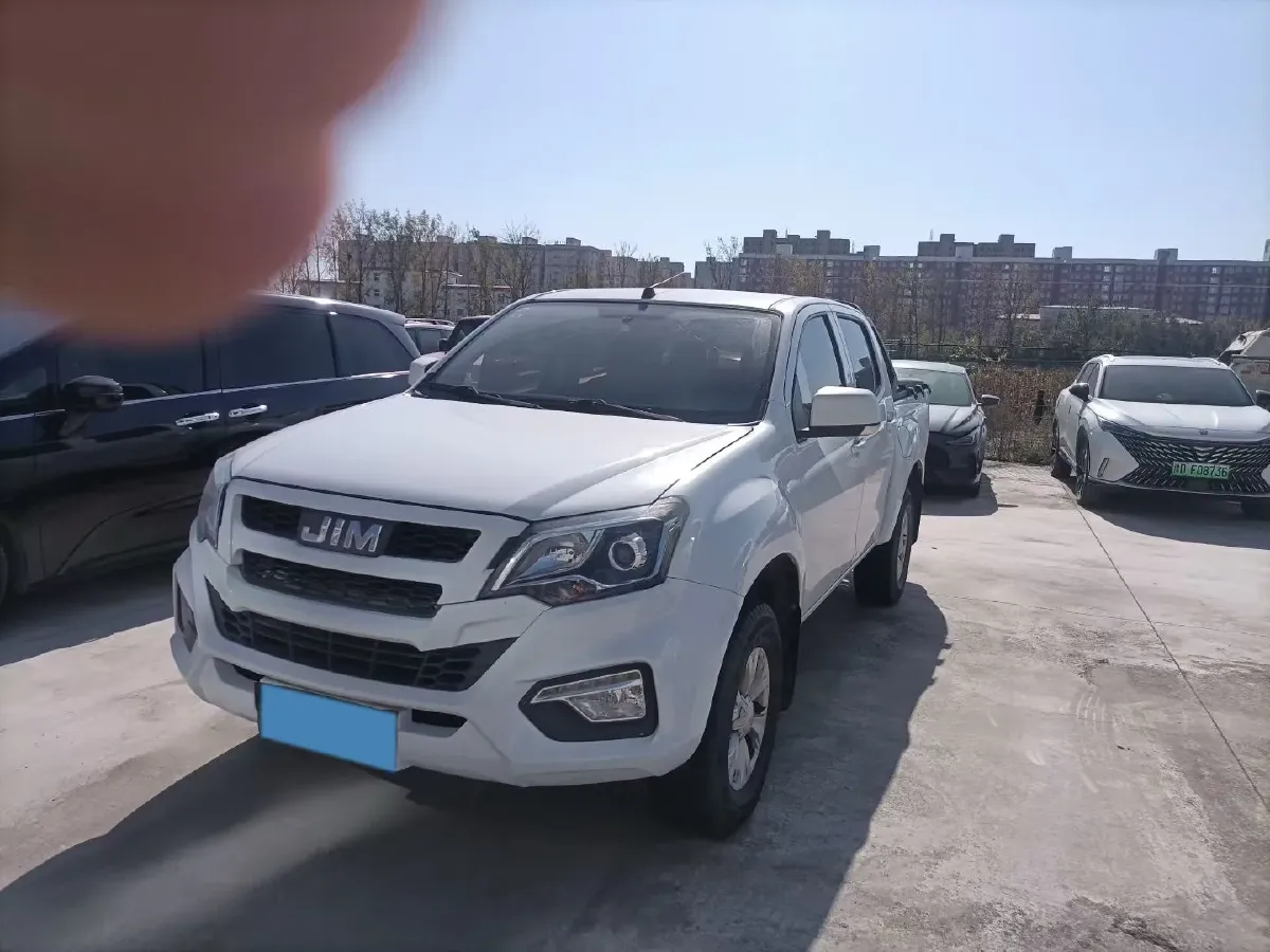 2018 Isuzu Jim 2.0T 204HP L4 5MT,autocango,china used car exporter,china ev exporter,chinese used car exporter,chinese used ev exporter