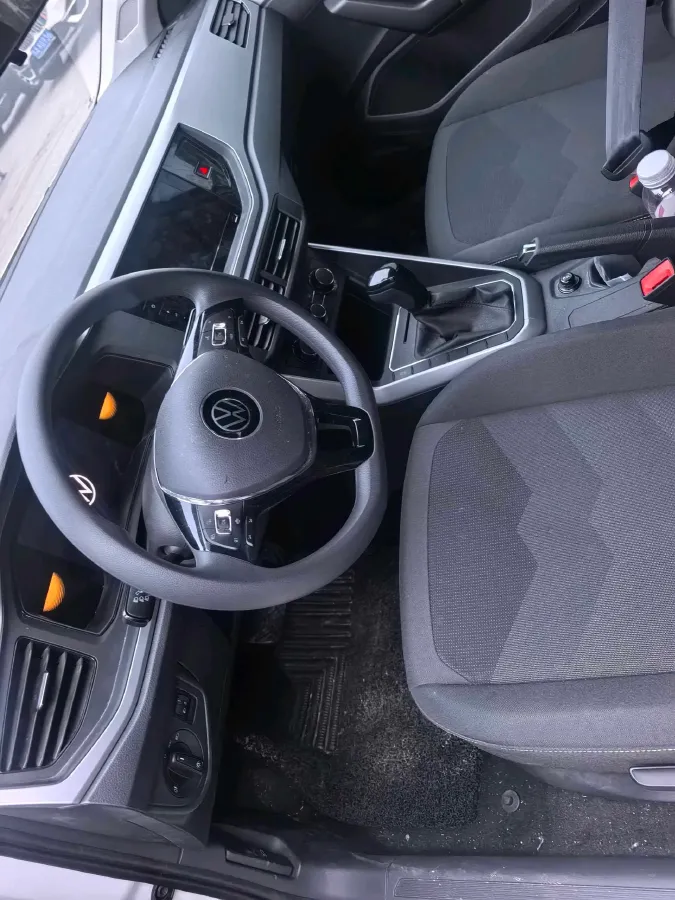 2023 Volkswagen Polo 1.5L 113HP L4 6AT,autocango,china used car exporter,china ev exporter,chinese used car exporter,chinese used ev exporter