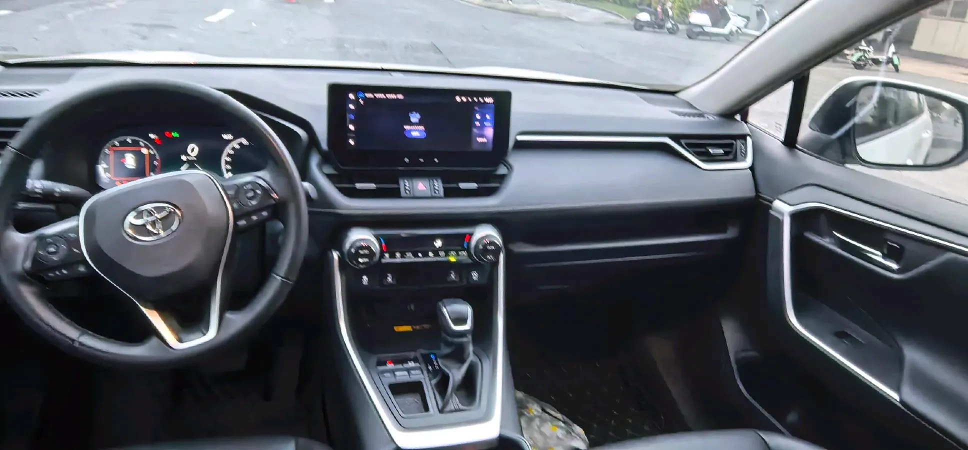 2023 Toyota RAV4 2.0L 171HP L4 CVT,autocango,china used car exporter,china ev exporter,chinese used car exporter,chinese used ev exporter