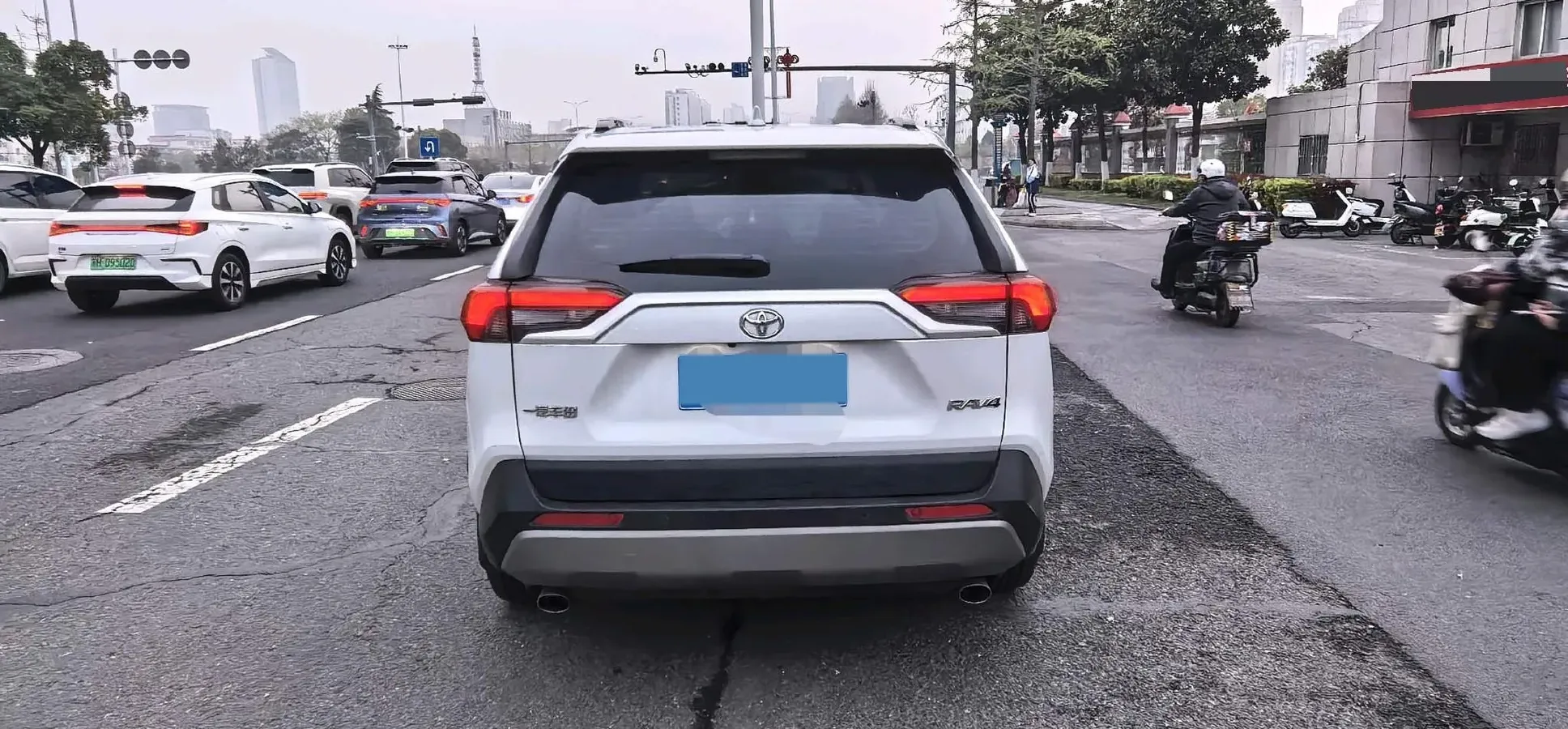 2023 Toyota RAV4 2.0L 171HP L4 CVT,autocango,china used car exporter,china ev exporter,chinese used car exporter,chinese used ev exporter
