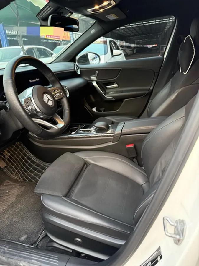 2021 Mercedes-Benz A Class 1.3T 163HP L4 7DCT,autocango,china used car exporter,china ev exporter,chinese used car exporter,chinese used ev exporter