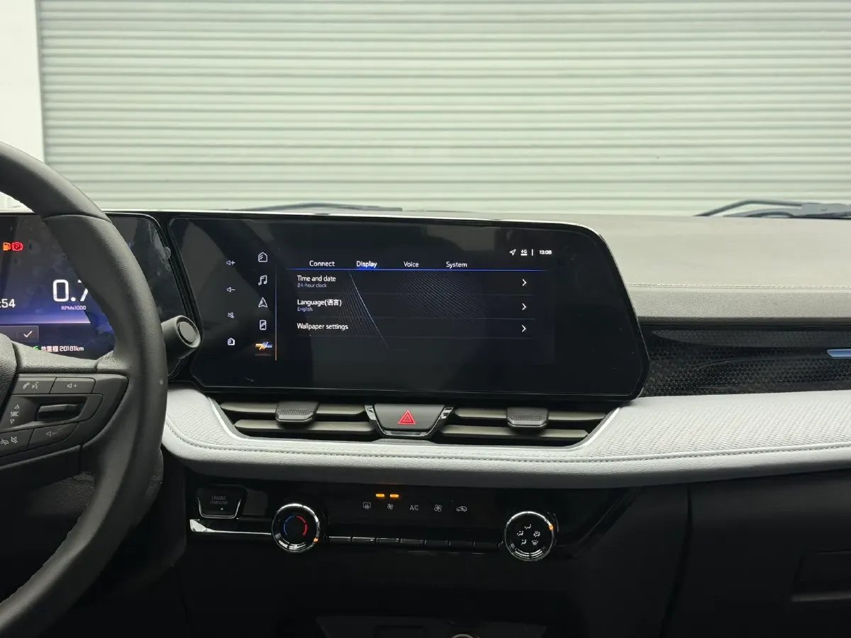 2023 Chevrolet Monza 1.5L 113HP L4 6DCT,autocango,china used car exporter,china ev exporter,chinese used car exporter,chinese used ev exporter