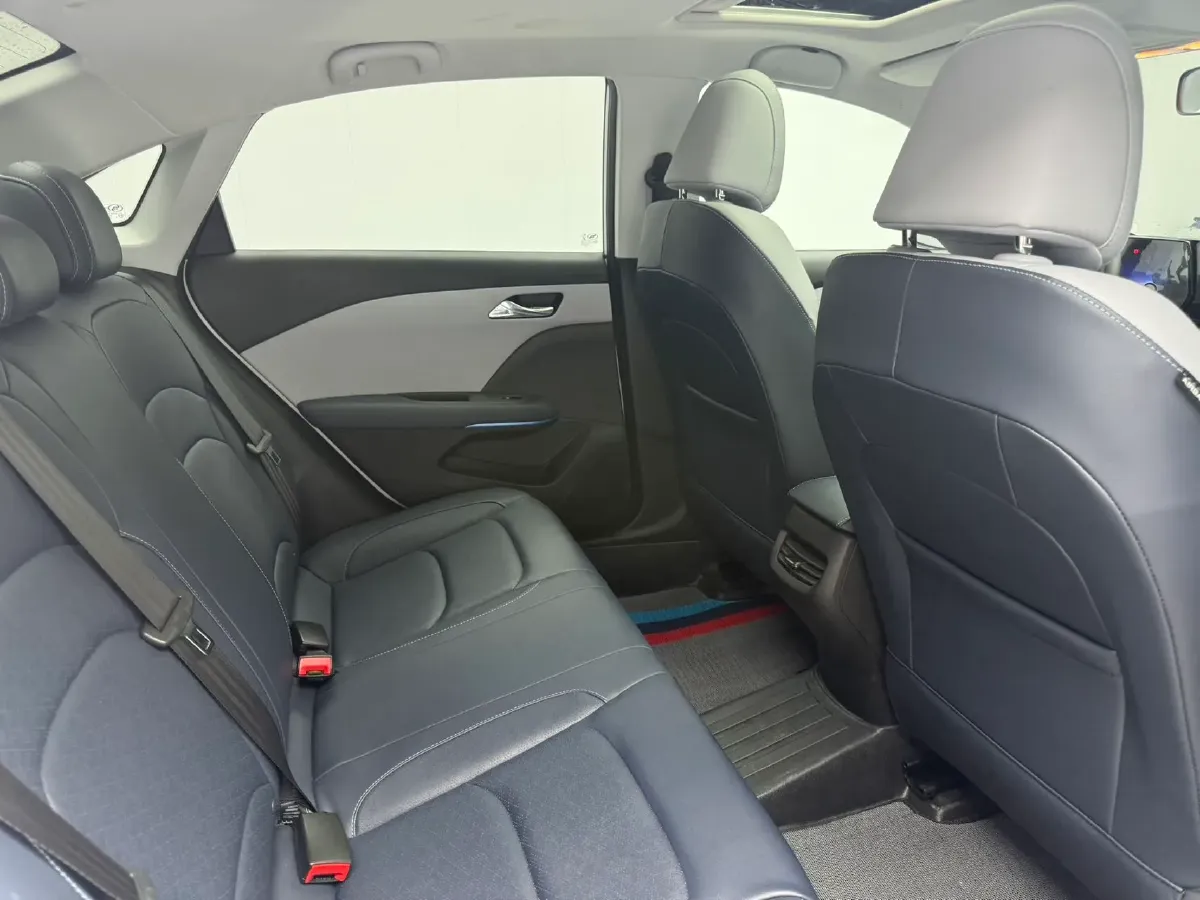 2023 Chevrolet Monza 1.5L 113HP L4 6DCT,autocango,china used car exporter,china ev exporter,chinese used car exporter,chinese used ev exporter