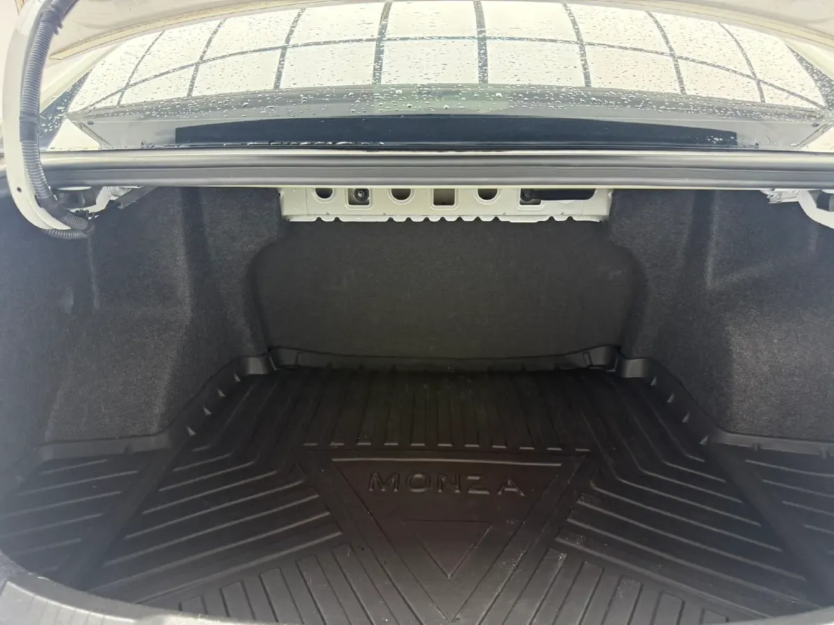 2023 Chevrolet Monza 1.5L 113HP L4 6DCT,autocango,china used car exporter,china ev exporter,chinese used car exporter,chinese used ev exporter