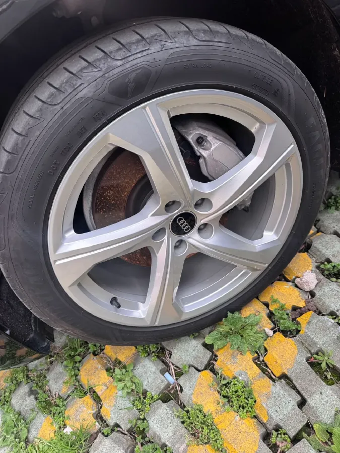 2023 Audi A6L 2.0T 245HP L4 7DCT,autocango,china used car exporter,china ev exporter,chinese used car exporter,chinese used ev exporter