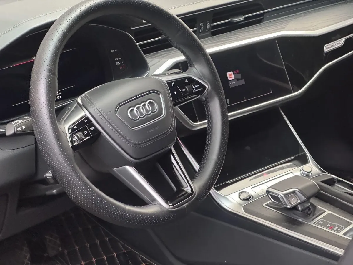 2023 Audi A6L 2.0T 245HP L4 7DCT,autocango,china used car exporter,china ev exporter,chinese used car exporter,chinese used ev exporter