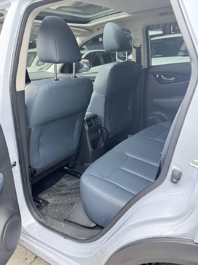 2025 Nissan Qashqai 2.0L 151HP L4 CVT,autocango,china used car exporter,china ev exporter,chinese used car exporter,chinese used ev exporter