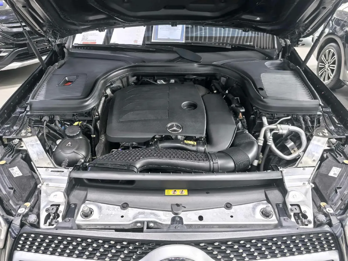 2020 Mercedes-Benz GLC Class 2.0T 258HP L4 9AT,autocango,china used car exporter,china ev exporter,chinese used car exporter,chinese used ev exporter