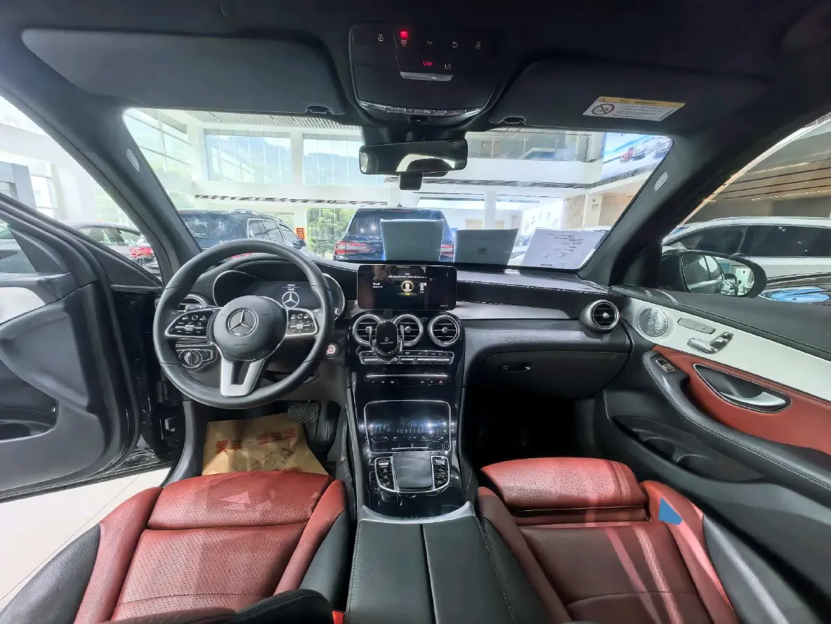 2020 Mercedes-Benz GLC Class 2.0T 258HP L4 9AT,autocango,china used car exporter,china ev exporter,chinese used car exporter,chinese used ev exporter