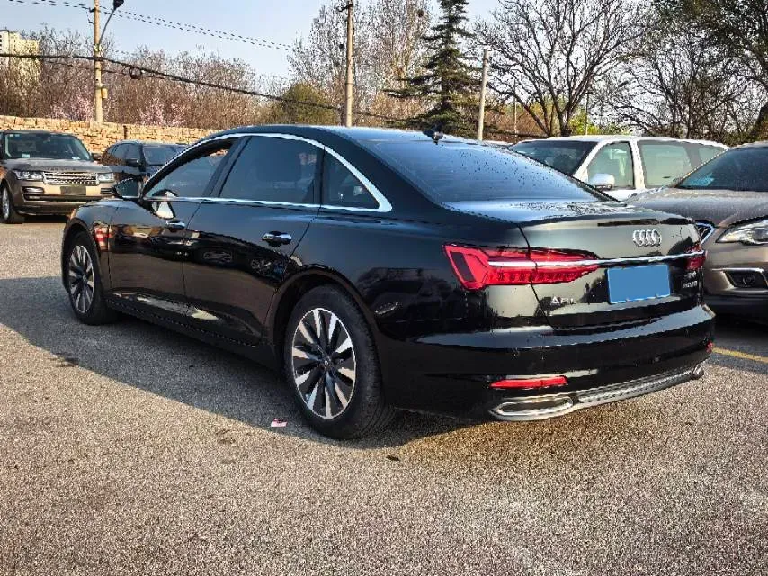 2021 Audi A6L 2.0T 224HP L4 7DCT,autocango,china used car exporter,china ev exporter,chinese used car exporter,chinese used ev exporter