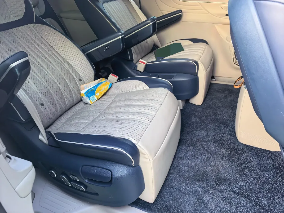 2022 Roewe iMAX8 2.0T 234HP L4 8AT,autocango,china used car exporter,china ev exporter,chinese used car exporter,chinese used ev exporter