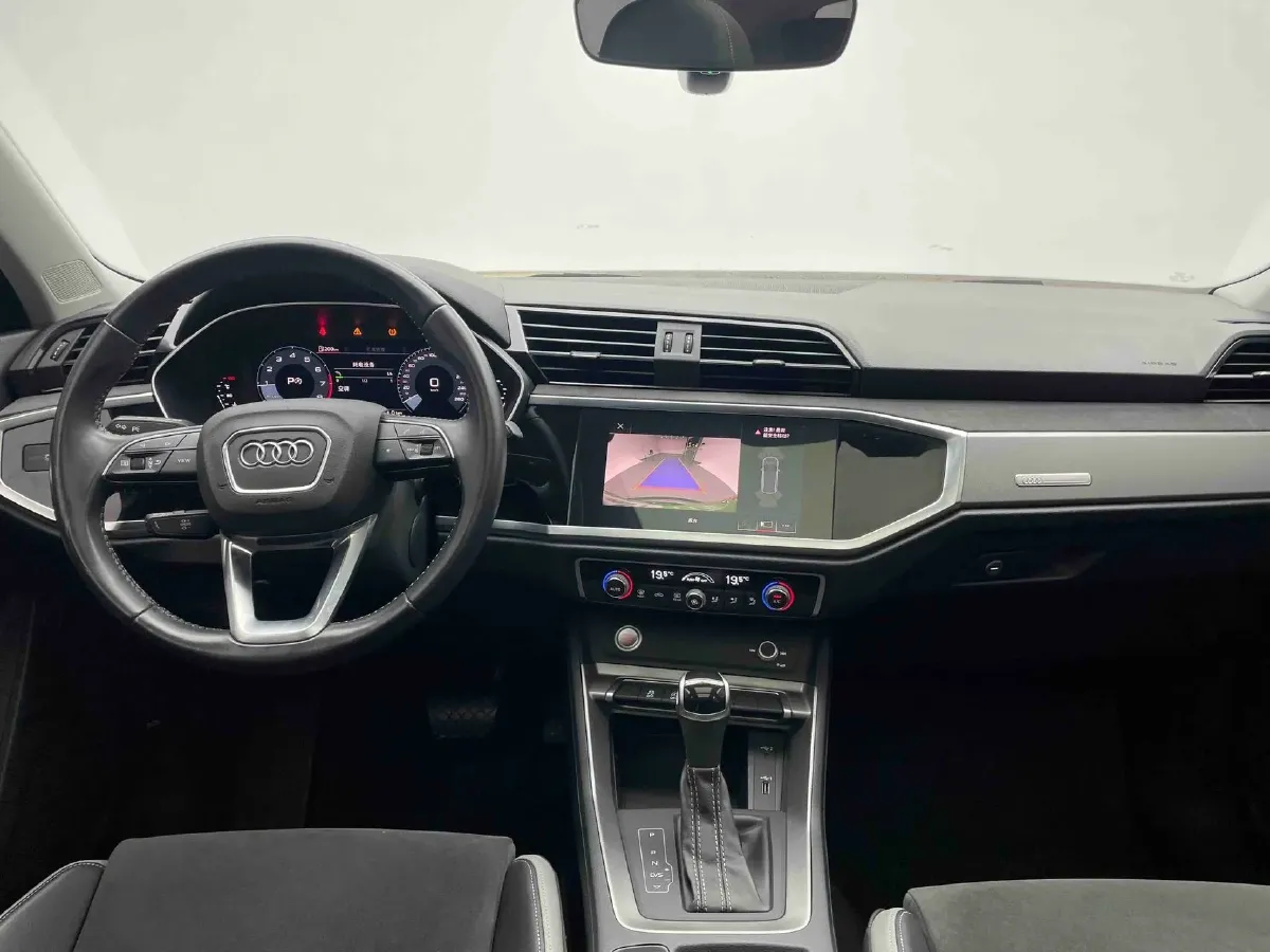 2021 Audi Q3 1.4T 150HP L4 7DCT,autocango,china used car exporter,china ev exporter,chinese used car exporter,chinese used ev exporter