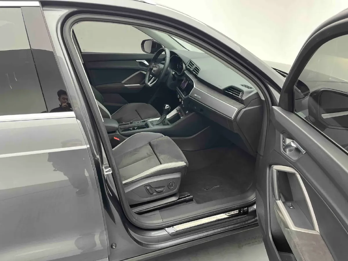 2021 Audi Q3 1.4T 150HP L4 7DCT,autocango,china used car exporter,china ev exporter,chinese used car exporter,chinese used ev exporter