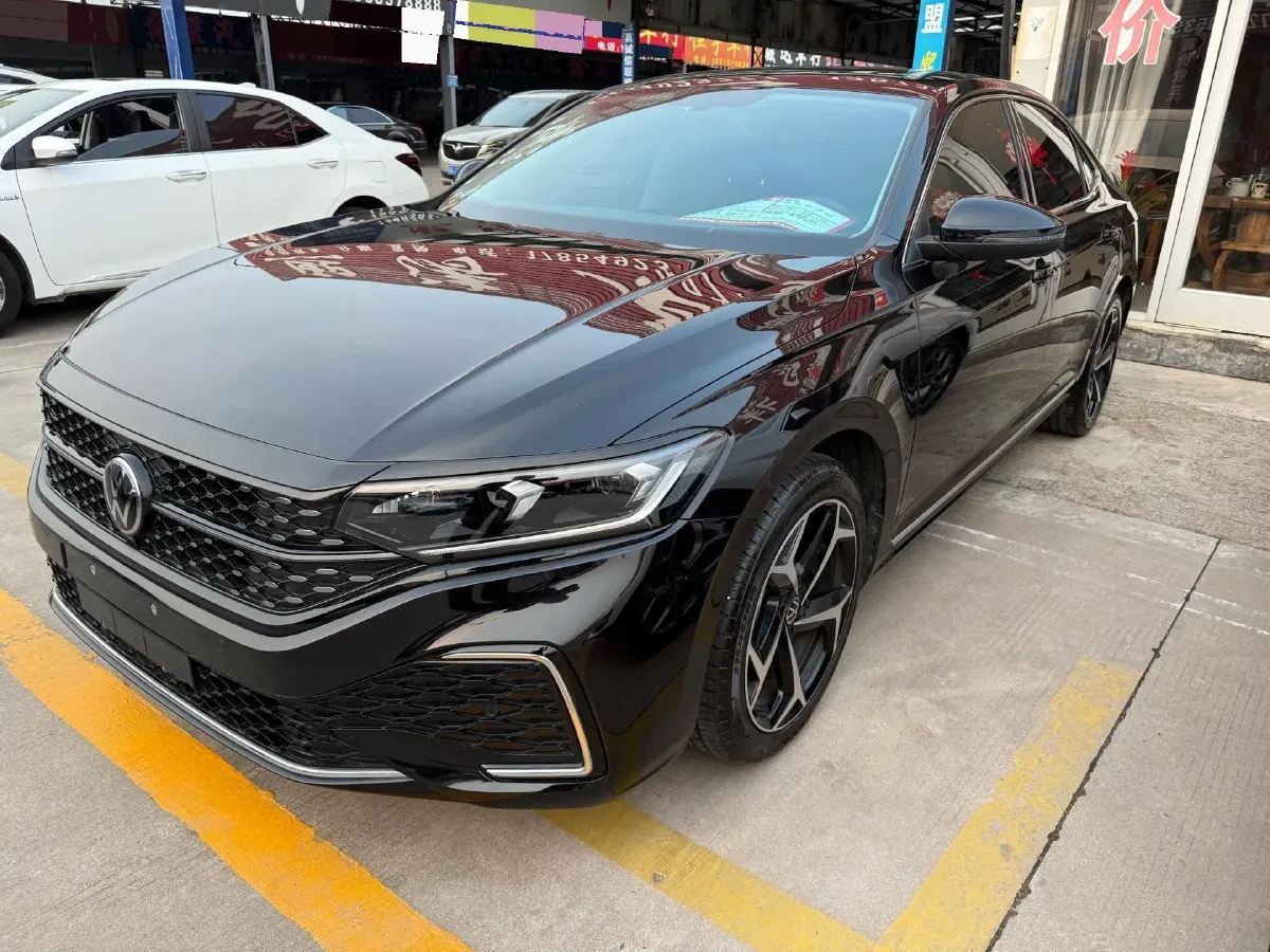 2024 Volkswagen Passat 2.0T 186HP L4 7DCT,autocango,china used car exporter,china ev exporter,chinese used car exporter,chinese used ev exporter