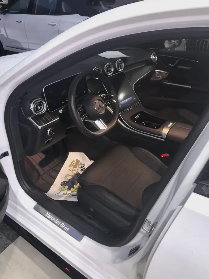 2023 Mercedes-Benz C Class 1.5T 204HP L4 9AT,autocango,china used car exporter,china ev exporter,chinese used car exporter,chinese used ev exporter