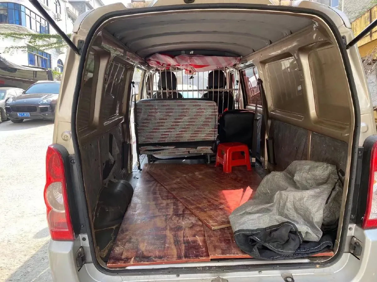 2012 WuLing RongGuang 1.5L 107HP L4 5MT,autocango,china used car exporter,china ev exporter,chinese used car exporter,chinese used ev exporter