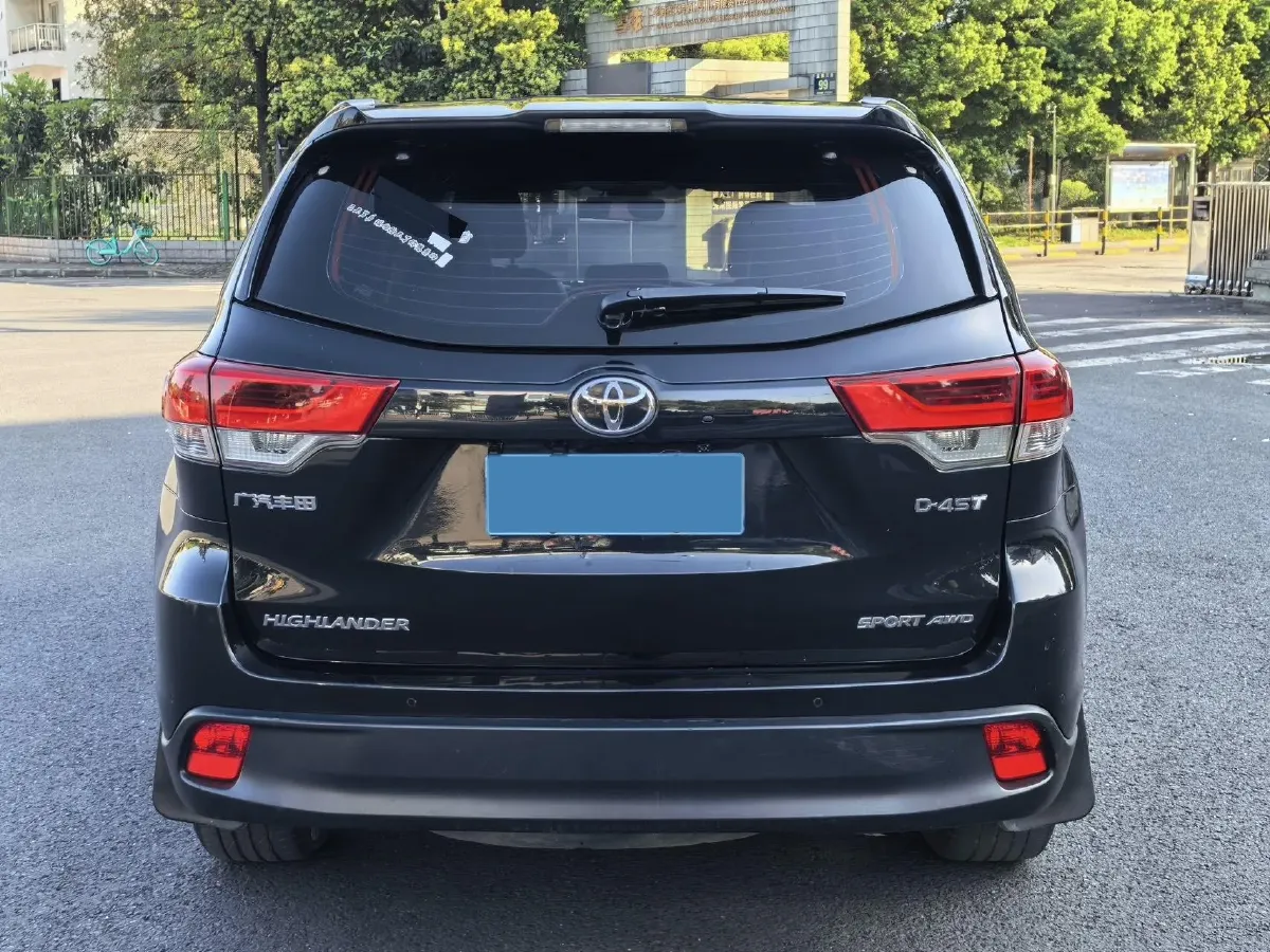 2021 Toyota Highlander 2.0T 220HP L4 6AT,autocango,china used car exporter,china ev exporter,chinese used car exporter,chinese used ev exporter
