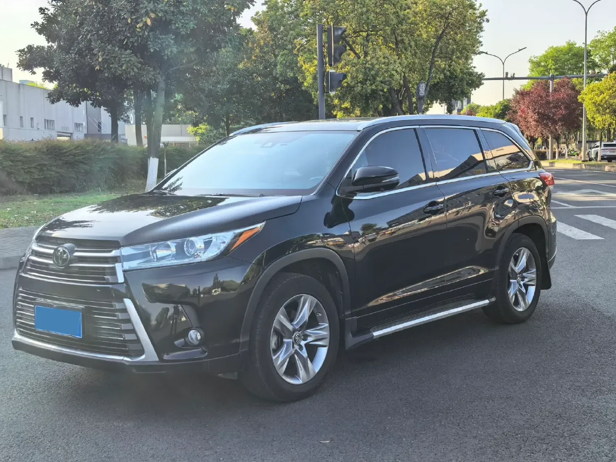 2021 Toyota Highlander 2.0T 220HP L4 6AT,autocango,china used car exporter,china ev exporter,chinese used car exporter,chinese used ev exporter