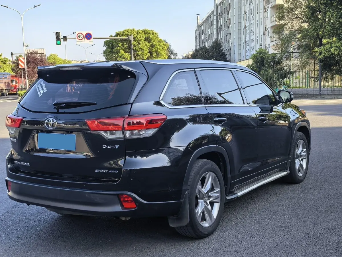 2021 Toyota Highlander 2.0T 220HP L4 6AT,autocango,china used car exporter,china ev exporter,chinese used car exporter,chinese used ev exporter