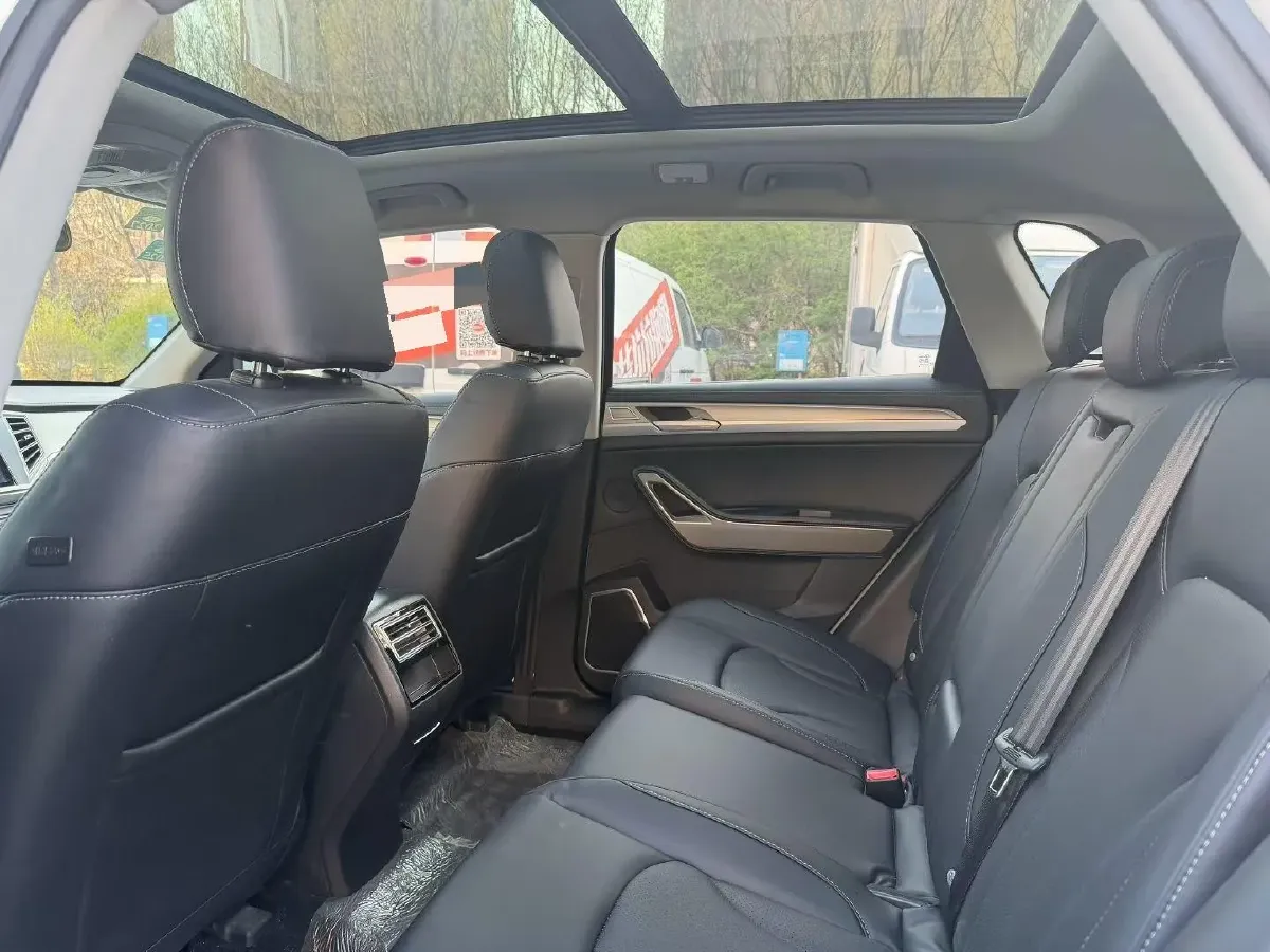 2018 Zotye Damy X7 2.0T 190HP L4 8AT,autocango,china used car exporter,china ev exporter,chinese used car exporter,chinese used ev exporter