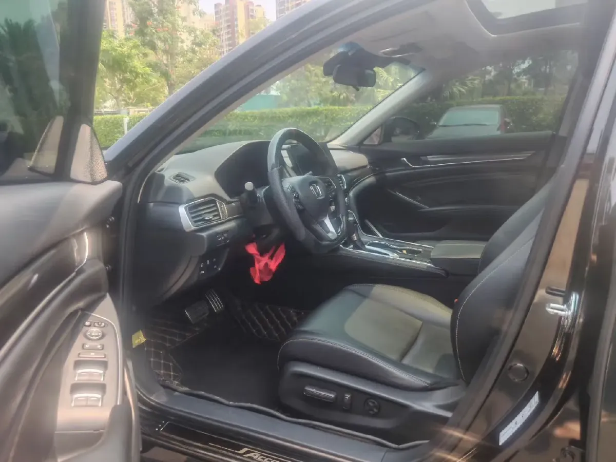 2022 Honda Accord 1.5T 194HP L4 CVT,autocango,china used car exporter,china ev exporter,chinese used car exporter,chinese used ev exporter