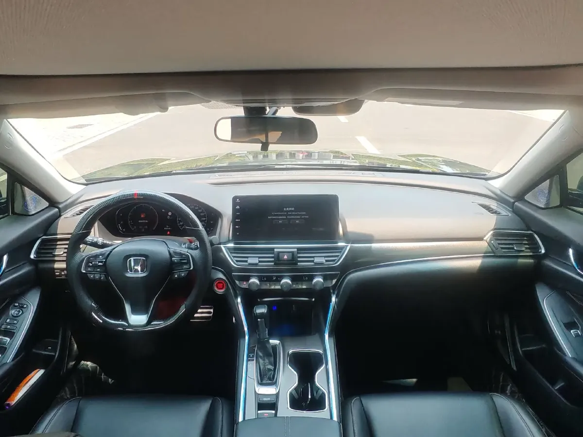 2022 Honda Accord 1.5T 194HP L4 CVT,autocango,china used car exporter,china ev exporter,chinese used car exporter,chinese used ev exporter