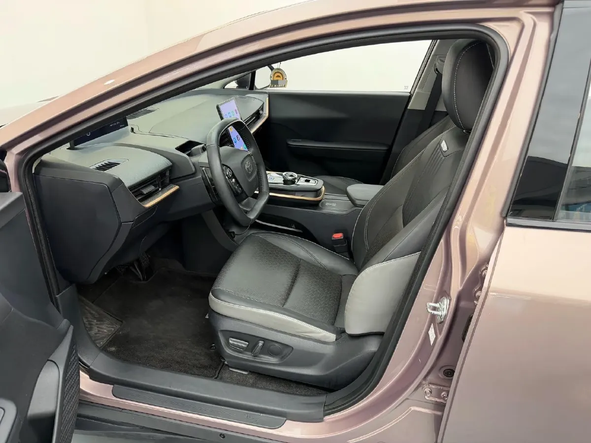 2023 Toyota bZ3 BEV 65.28KWH,autocango,china used car exporter,china ev exporter,chinese used car exporter,chinese used ev exporter