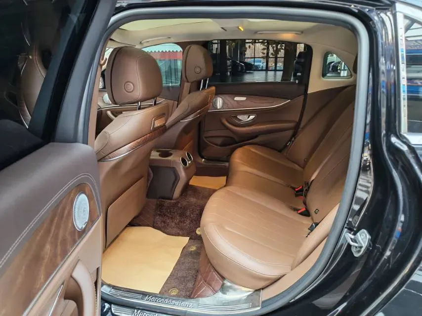 2020 Mercedes-Benz E Class 2.0T 258HP L4 9AT,autocango,china used car exporter,china ev exporter,chinese used car exporter,chinese used ev exporter