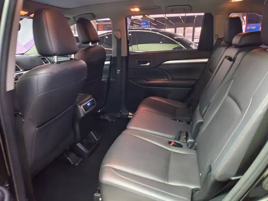 2019 Mazda CX-8 2.5L 192HP L4 6AT,autocango,china used car exporter,china ev exporter,chinese used car exporter,chinese used ev exporter