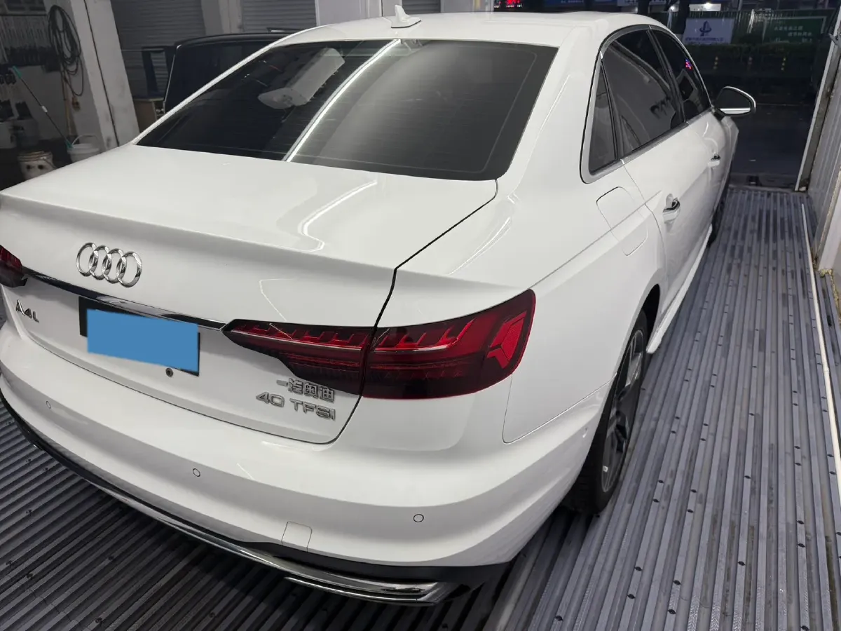 2020 Audi A4L 2.0T 190HP L4 7DCT,autocango,china used car exporter,china ev exporter,chinese used car exporter,chinese used ev exporter